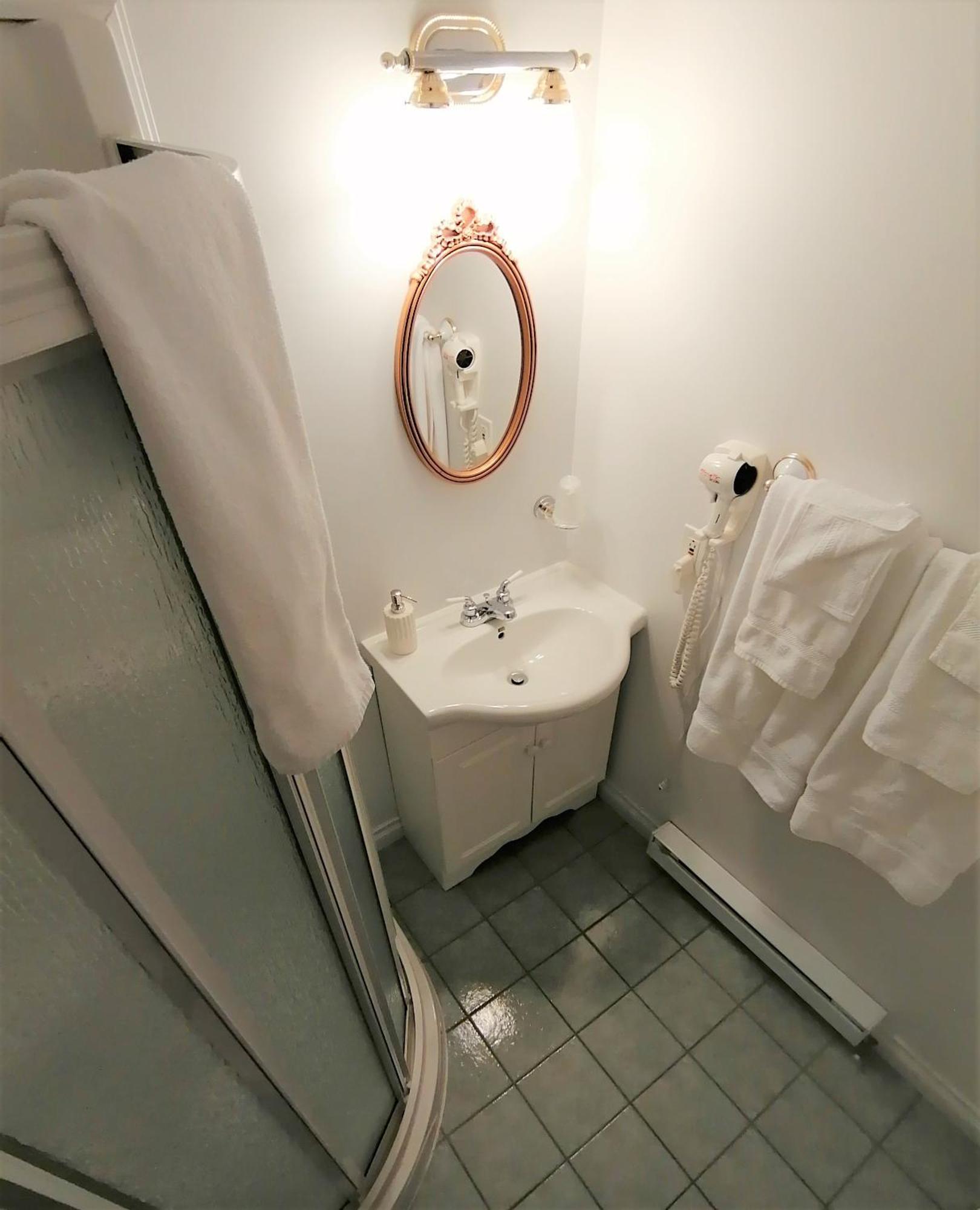 Au Coeur De Saint-Sauveur B&B 객실 사진