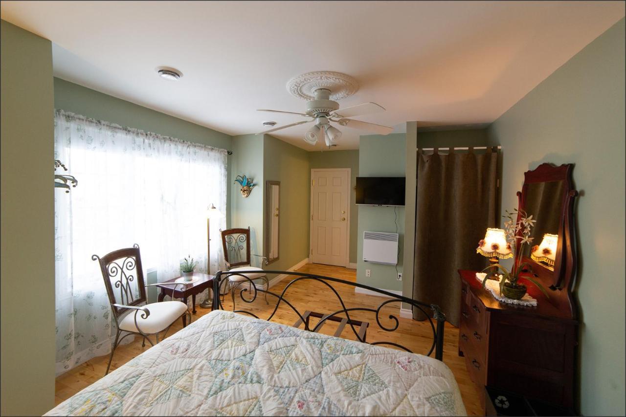 Au Coeur De Saint-Sauveur B&B 외부 사진