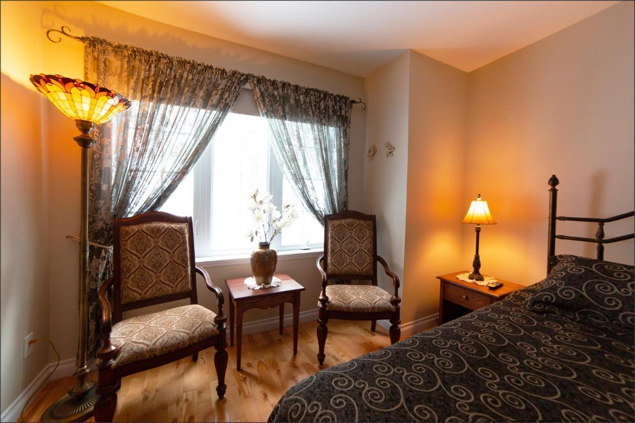 Au Coeur De Saint-Sauveur B&B 외부 사진